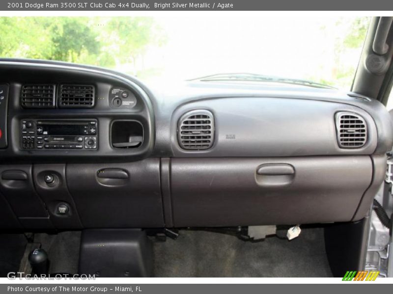Bright Silver Metallic / Agate 2001 Dodge Ram 3500 SLT Club Cab 4x4 Dually