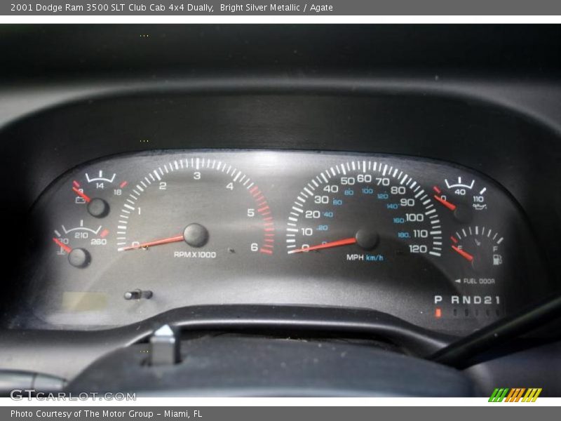 Bright Silver Metallic / Agate 2001 Dodge Ram 3500 SLT Club Cab 4x4 Dually