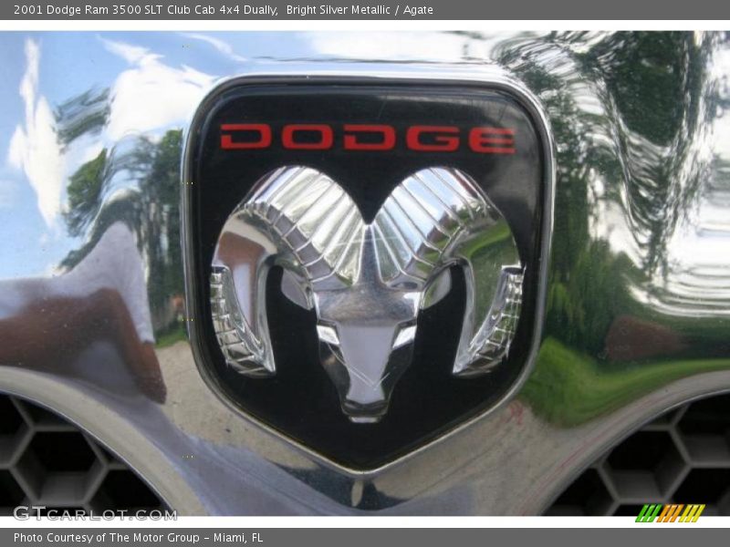 Bright Silver Metallic / Agate 2001 Dodge Ram 3500 SLT Club Cab 4x4 Dually