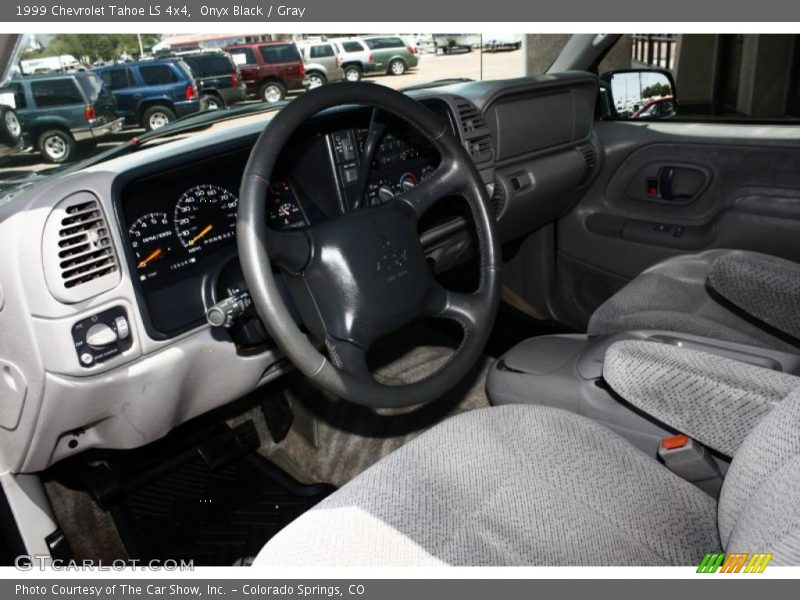 Onyx Black / Gray 1999 Chevrolet Tahoe LS 4x4