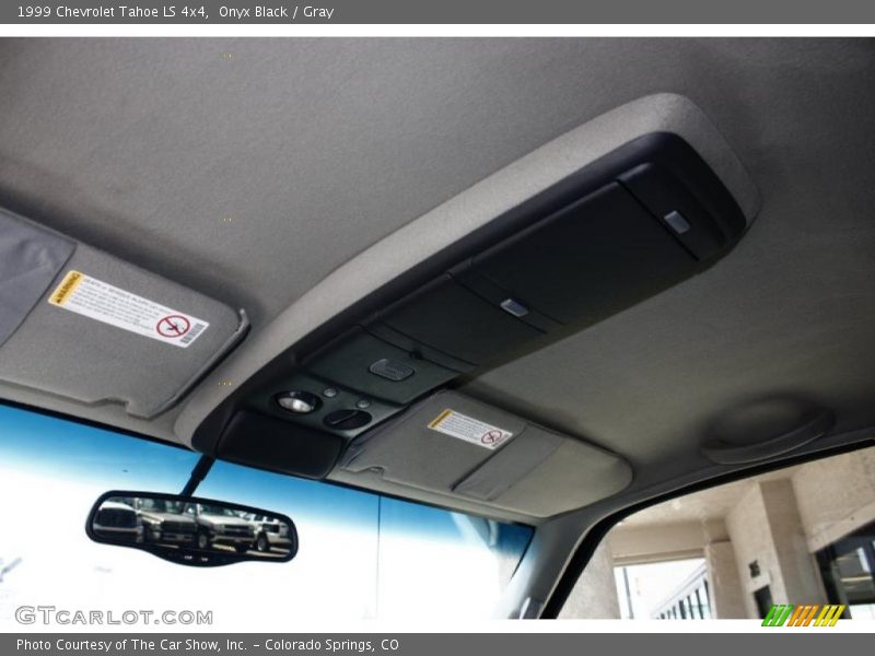 Onyx Black / Gray 1999 Chevrolet Tahoe LS 4x4