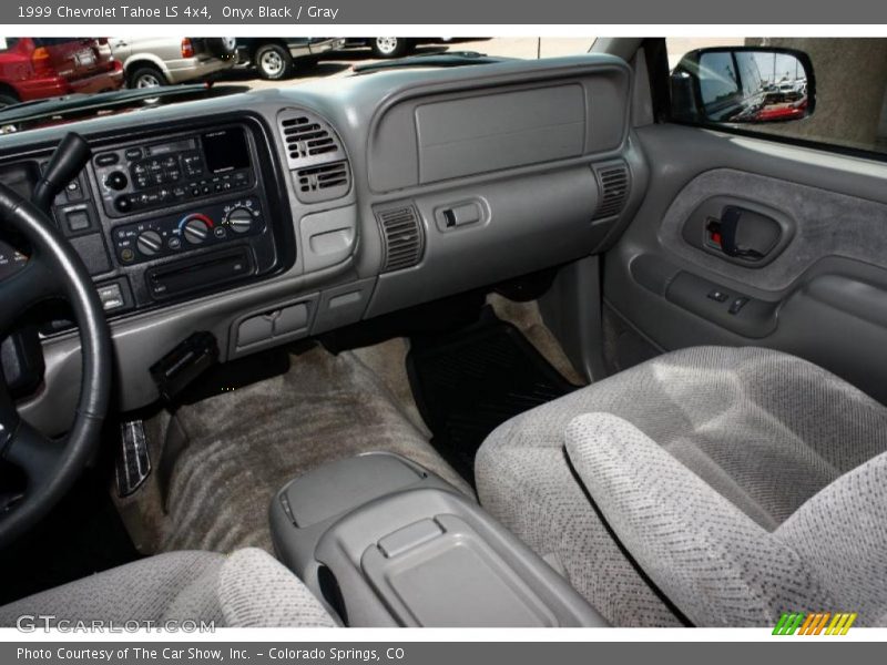 Onyx Black / Gray 1999 Chevrolet Tahoe LS 4x4