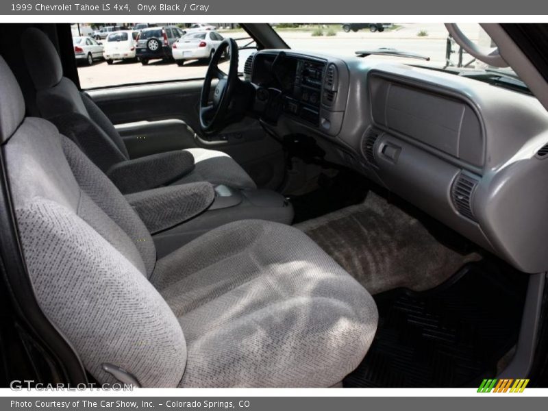 Onyx Black / Gray 1999 Chevrolet Tahoe LS 4x4