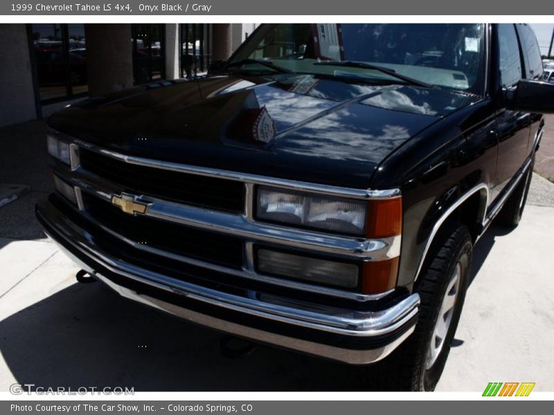 Onyx Black / Gray 1999 Chevrolet Tahoe LS 4x4