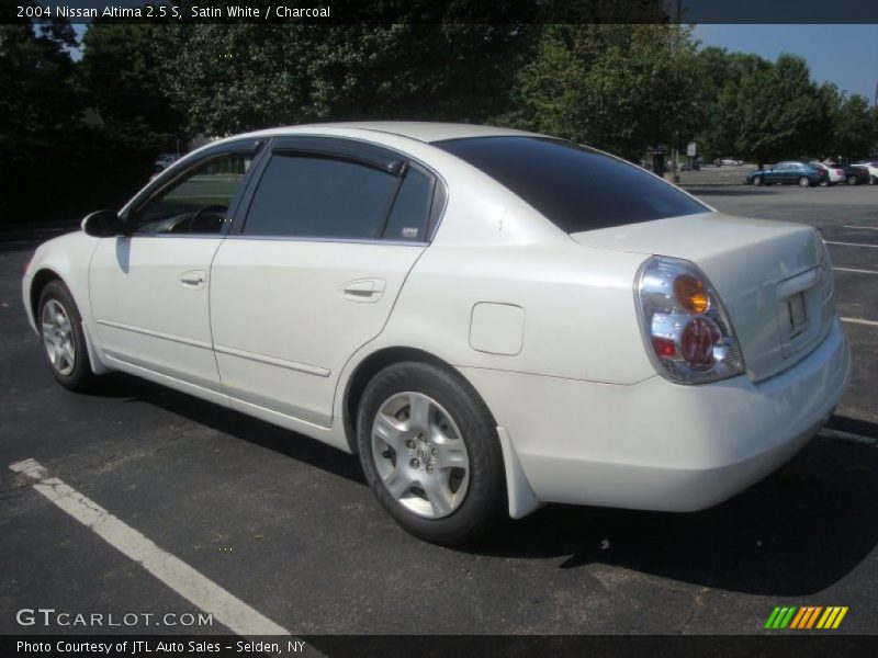 Satin White / Charcoal 2004 Nissan Altima 2.5 S