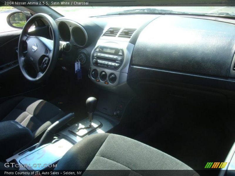 Satin White / Charcoal 2004 Nissan Altima 2.5 S