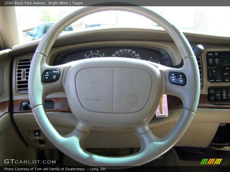 Bright White / Taupe 2000 Buick Park Avenue