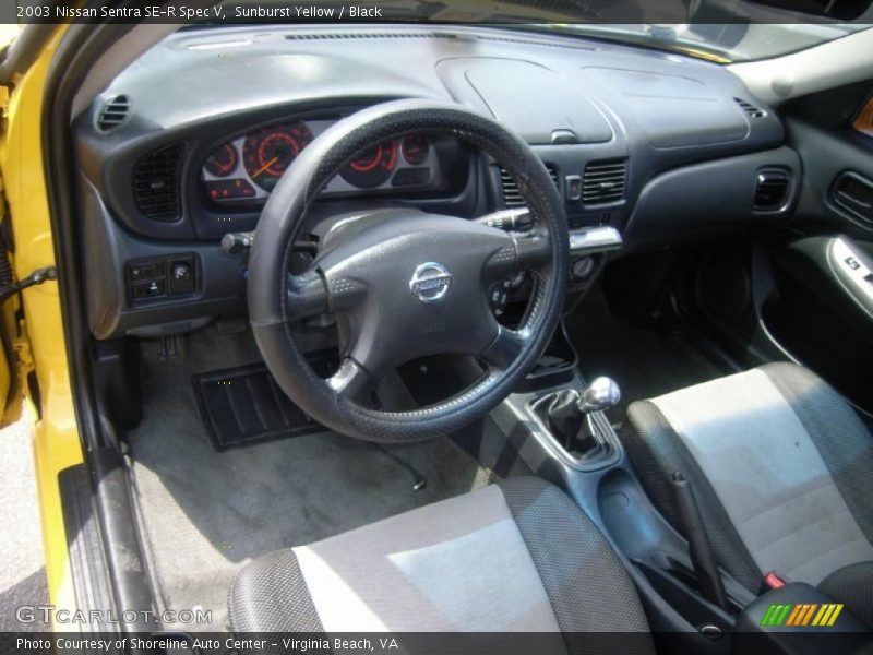Sunburst Yellow / Black 2003 Nissan Sentra SE-R Spec V