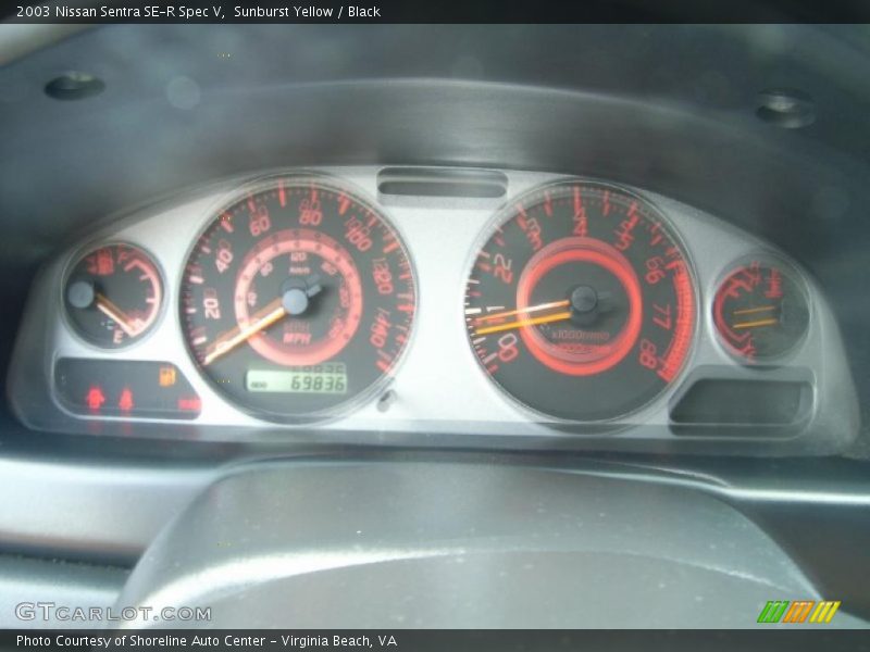 Sunburst Yellow / Black 2003 Nissan Sentra SE-R Spec V