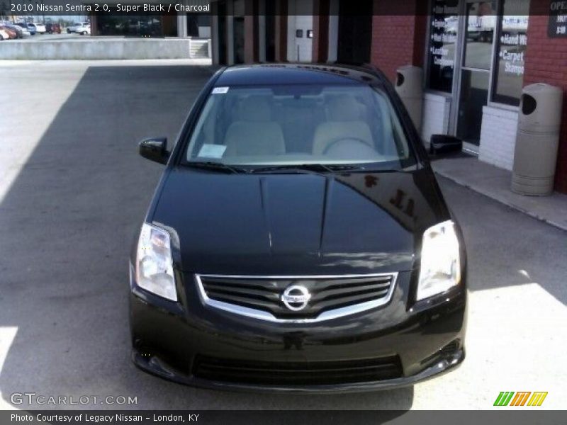 Super Black / Charcoal 2010 Nissan Sentra 2.0