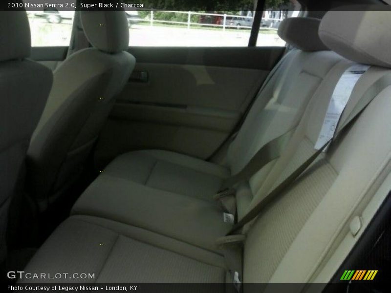 Super Black / Charcoal 2010 Nissan Sentra 2.0