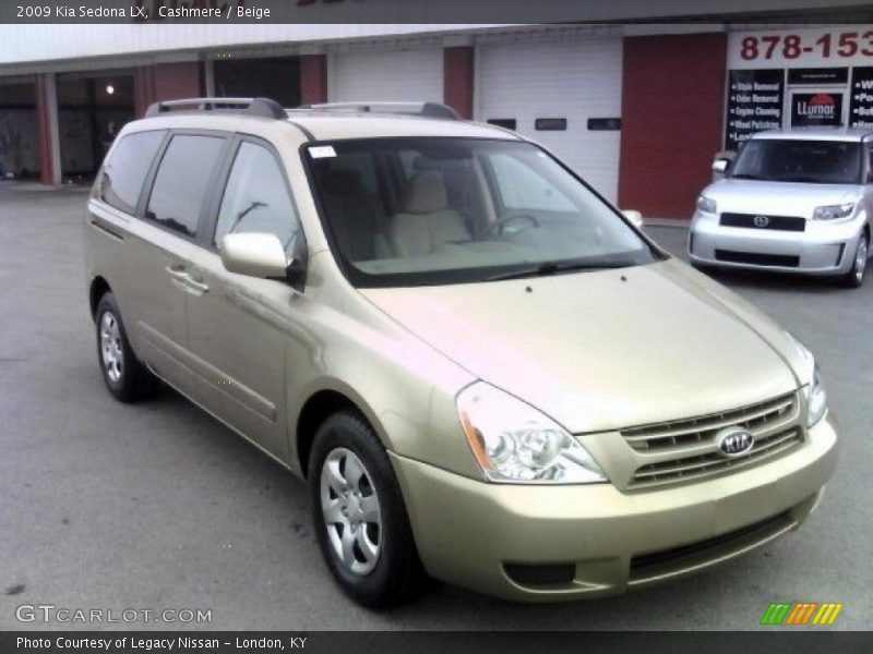 Cashmere / Beige 2009 Kia Sedona LX