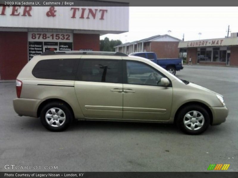 Cashmere / Beige 2009 Kia Sedona LX