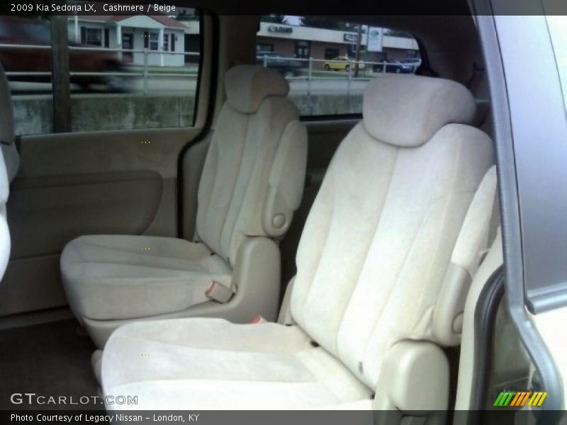 Cashmere / Beige 2009 Kia Sedona LX