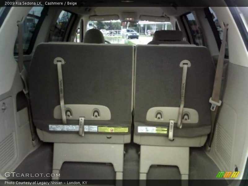Cashmere / Beige 2009 Kia Sedona LX