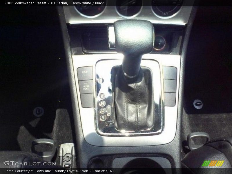 Candy White / Black 2006 Volkswagen Passat 2.0T Sedan