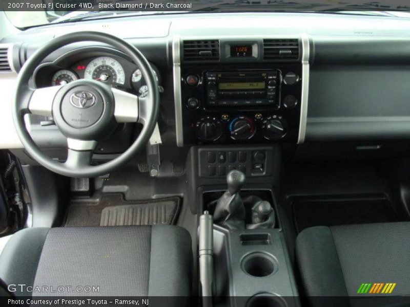 Black Diamond / Dark Charcoal 2007 Toyota FJ Cruiser 4WD
