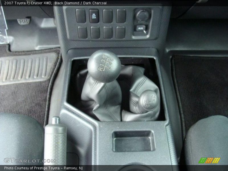 Black Diamond / Dark Charcoal 2007 Toyota FJ Cruiser 4WD