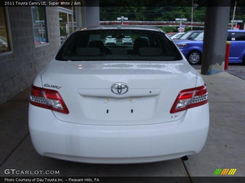 Super White / Ash 2011 Toyota Camry LE