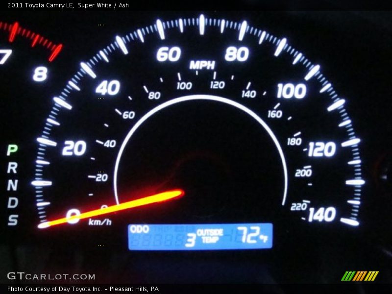 Super White / Ash 2011 Toyota Camry LE
