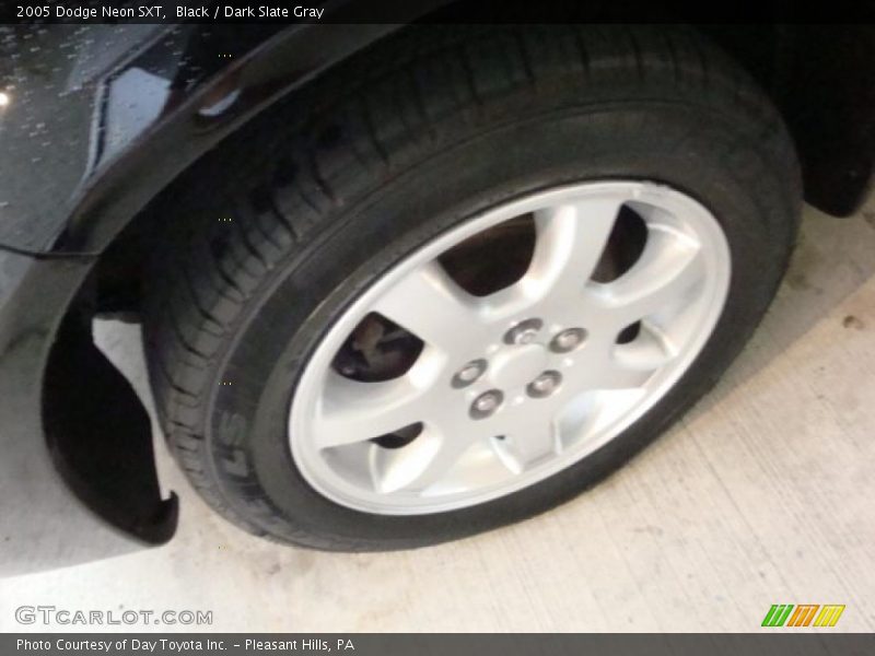 Black / Dark Slate Gray 2005 Dodge Neon SXT
