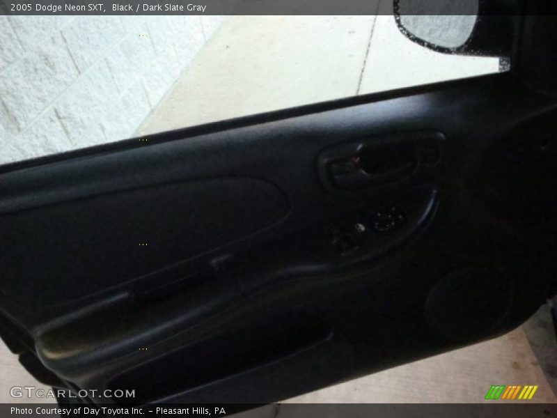 Black / Dark Slate Gray 2005 Dodge Neon SXT