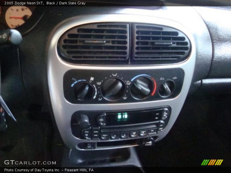 Black / Dark Slate Gray 2005 Dodge Neon SXT