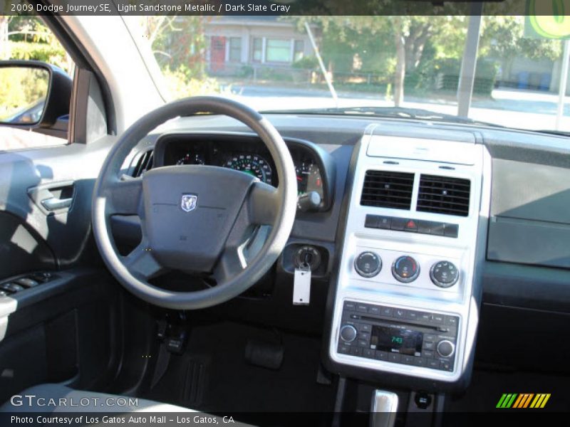 Light Sandstone Metallic / Dark Slate Gray 2009 Dodge Journey SE