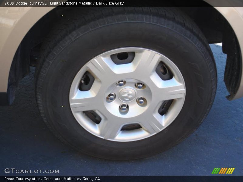 Light Sandstone Metallic / Dark Slate Gray 2009 Dodge Journey SE