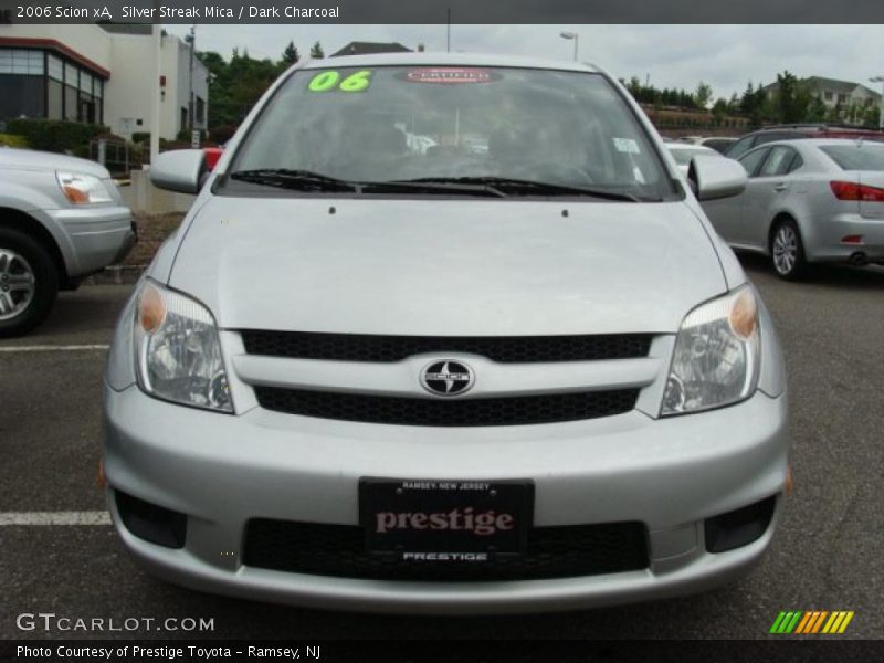 Silver Streak Mica / Dark Charcoal 2006 Scion xA