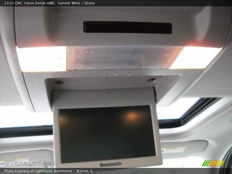 Summit White / Ebony 2010 GMC Yukon Denali AWD