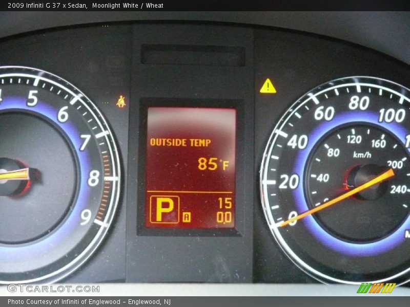 Moonlight White / Wheat 2009 Infiniti G 37 x Sedan