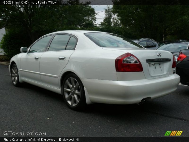Ivory Pearl / Willow 2002 Infiniti Q 45