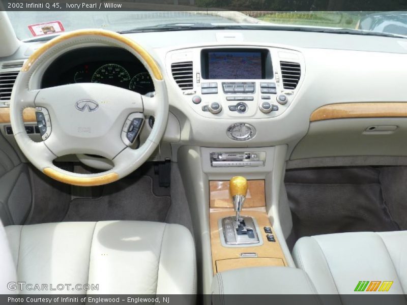 Ivory Pearl / Willow 2002 Infiniti Q 45