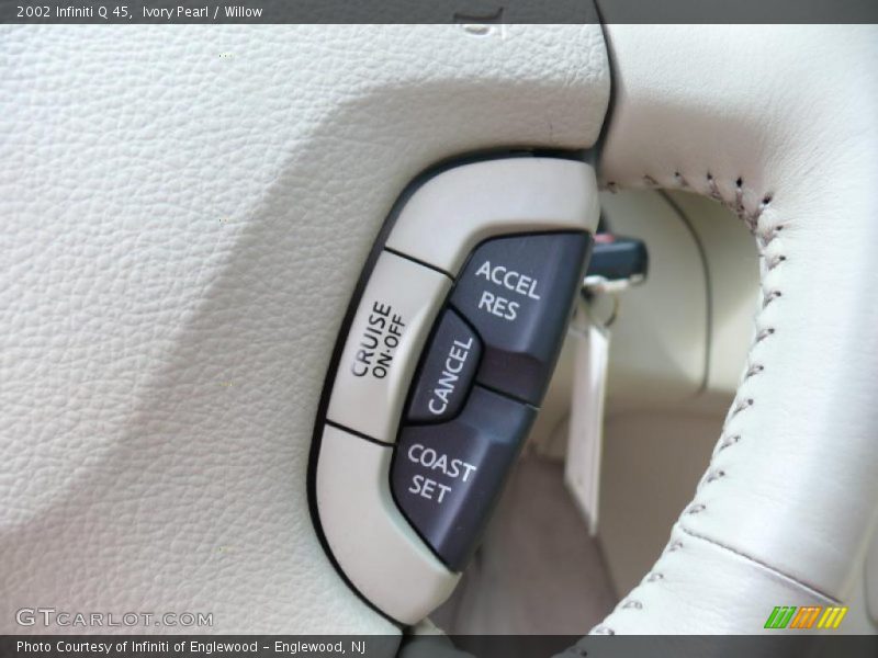 Ivory Pearl / Willow 2002 Infiniti Q 45