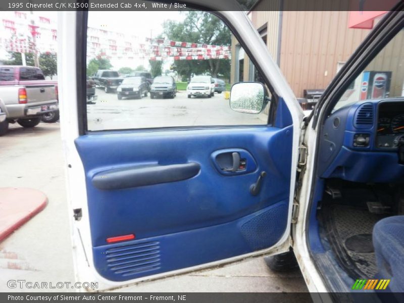 White / Blue 1995 Chevrolet C/K K1500 Extended Cab 4x4