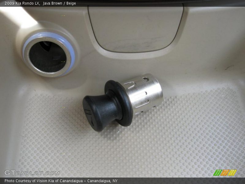 Java Brown / Beige 2009 Kia Rondo LX