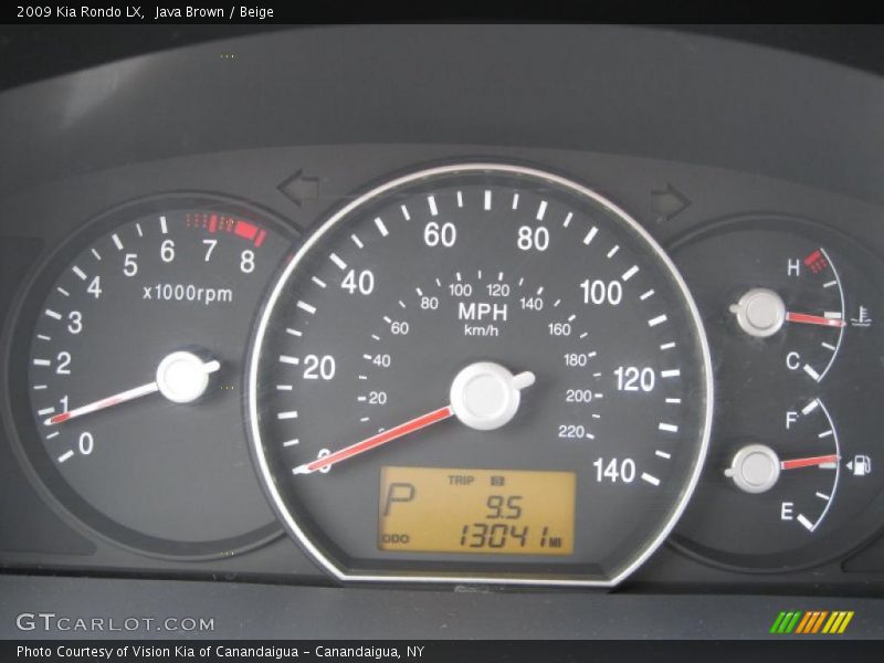 Java Brown / Beige 2009 Kia Rondo LX