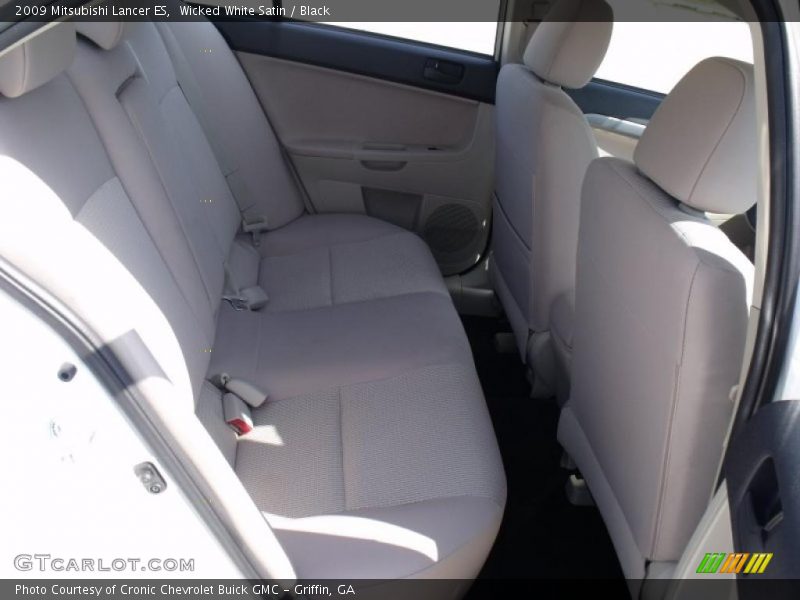 Wicked White Satin / Black 2009 Mitsubishi Lancer ES