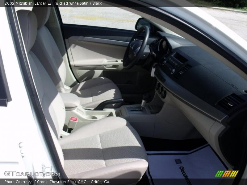 Wicked White Satin / Black 2009 Mitsubishi Lancer ES
