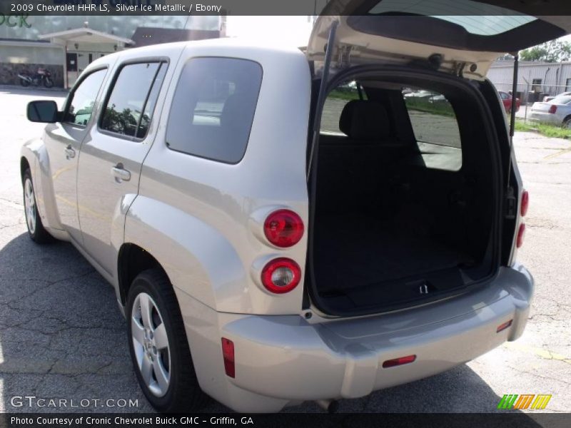 Silver Ice Metallic / Ebony 2009 Chevrolet HHR LS