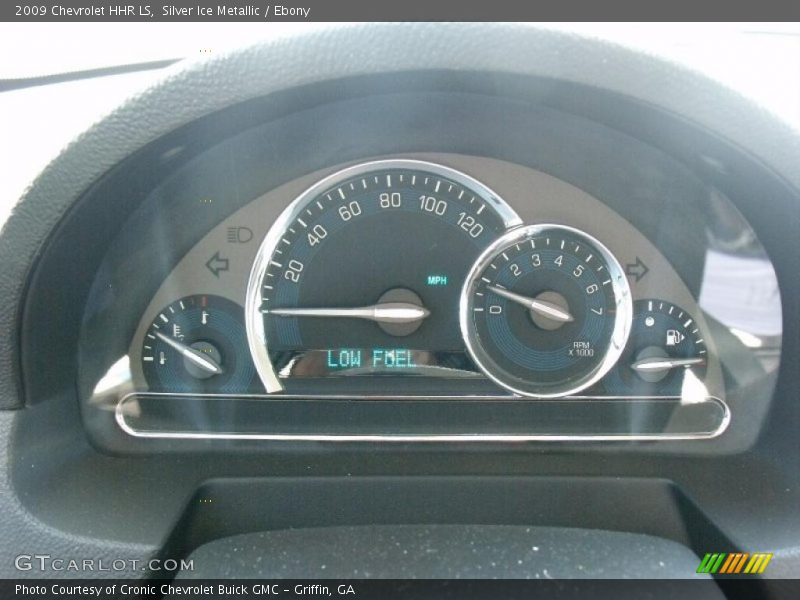 Silver Ice Metallic / Ebony 2009 Chevrolet HHR LS