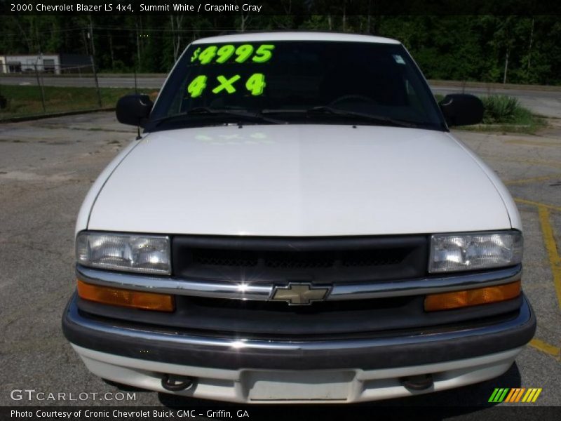 Summit White / Graphite Gray 2000 Chevrolet Blazer LS 4x4