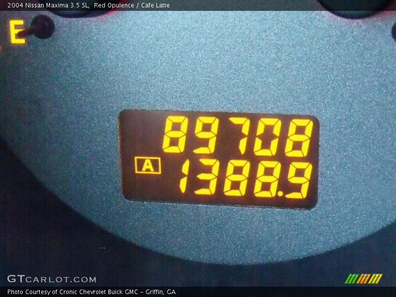 Red Opulence / Cafe Latte 2004 Nissan Maxima 3.5 SL