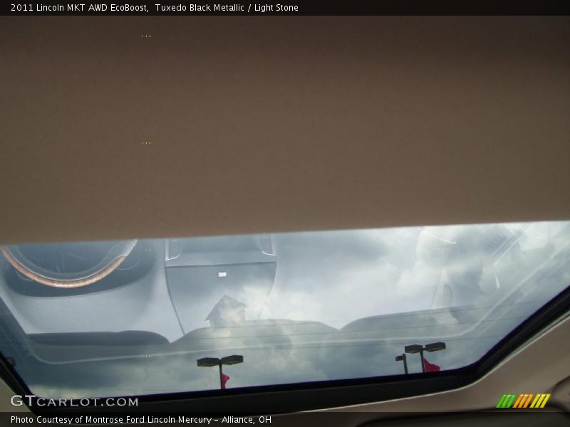 Tuxedo Black Metallic / Light Stone 2011 Lincoln MKT AWD EcoBoost