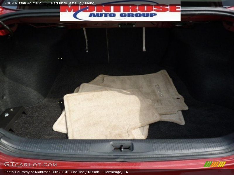 Red Brick Metallic / Blond 2009 Nissan Altima 2.5 S