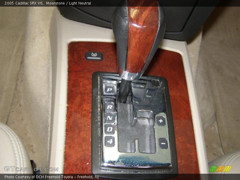 Moonstone / Light Neutral 2005 Cadillac SRX V6