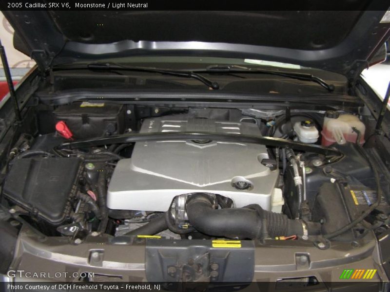 Moonstone / Light Neutral 2005 Cadillac SRX V6