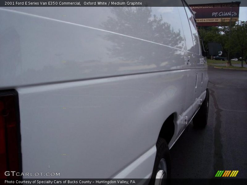 Oxford White / Medium Graphite 2001 Ford E Series Van E350 Commercial