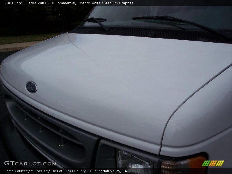 Oxford White / Medium Graphite 2001 Ford E Series Van E350 Commercial